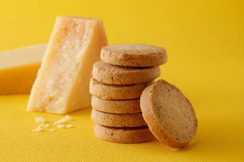 パルミジャーノチーズとクッキー