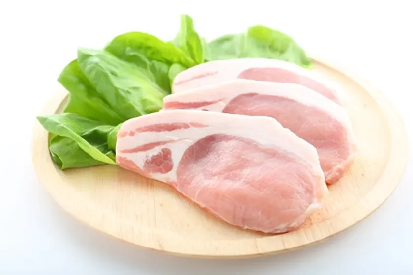新鮮な生豚ロース肉