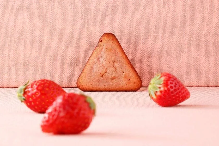 チーズフィナンシェ ストロベリーといちご